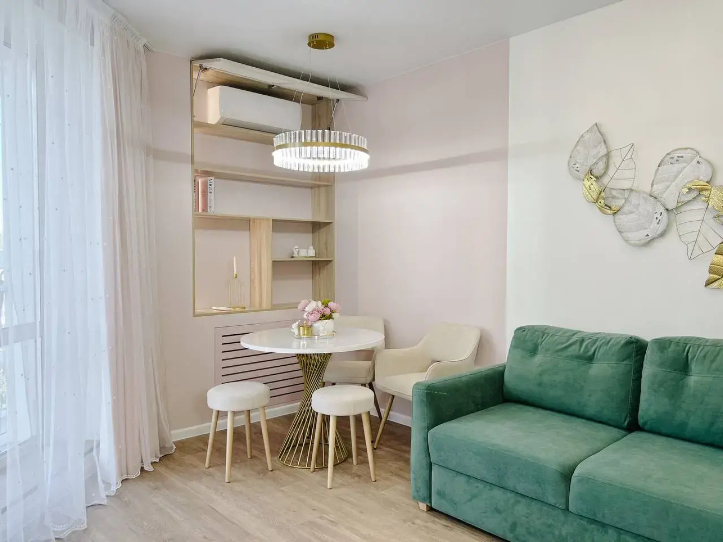 Квартира Aparts Дизайн-студия в центре с ж/д вокзалом