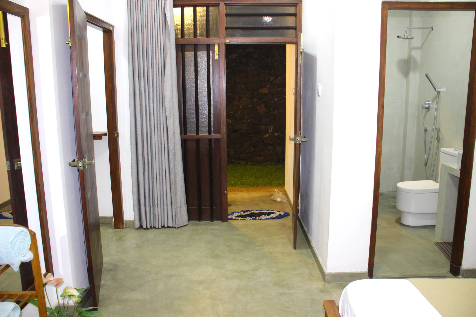 Апартаменты CeylonRay Travels & Holidays