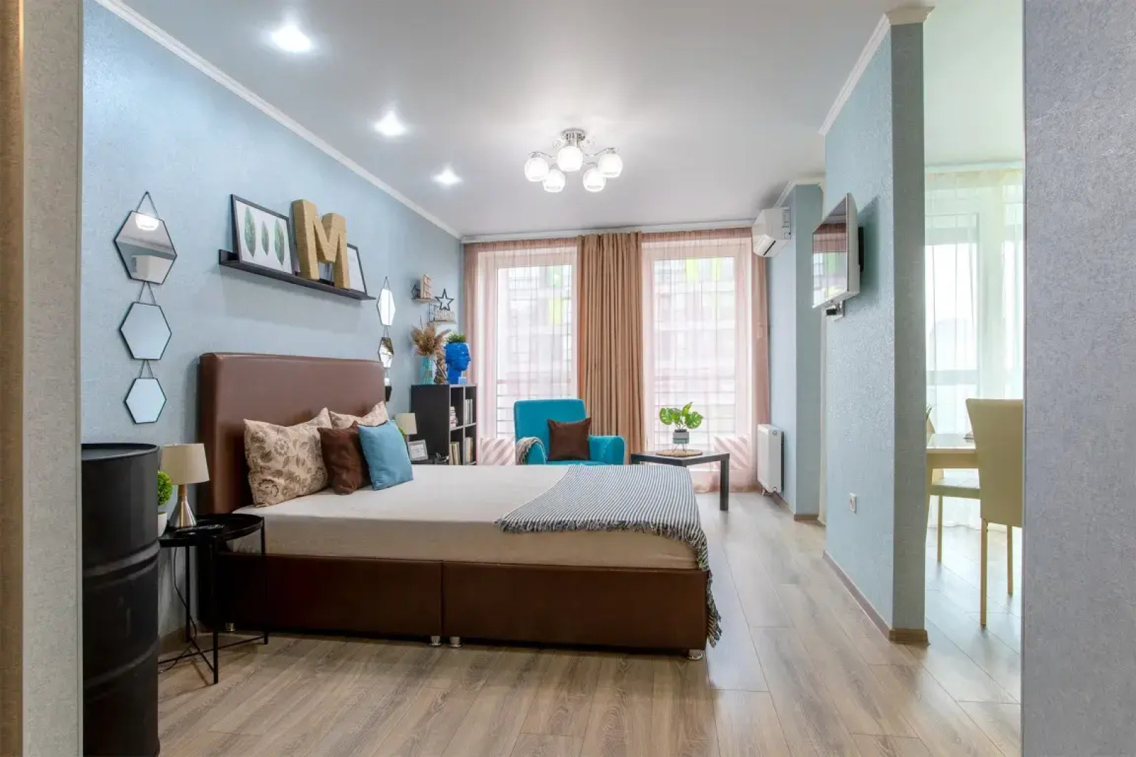 Апартаменты Novin House