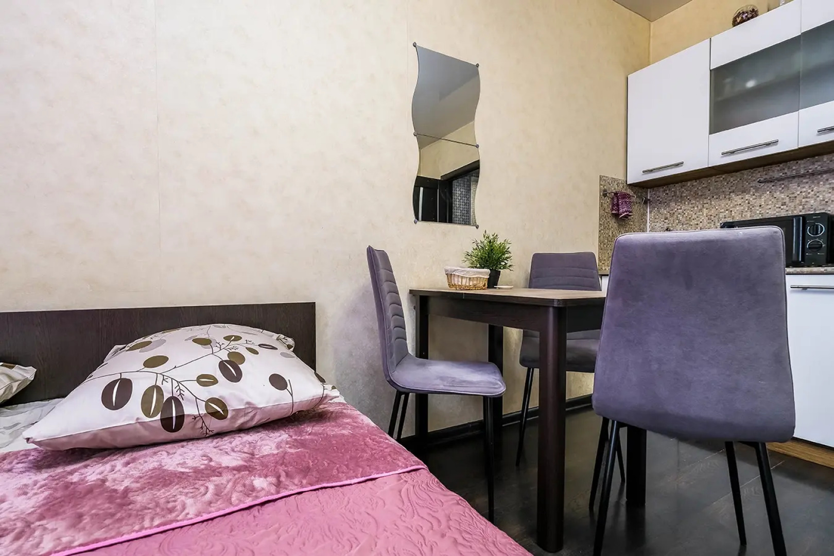 Апартаменты Колхидская 31