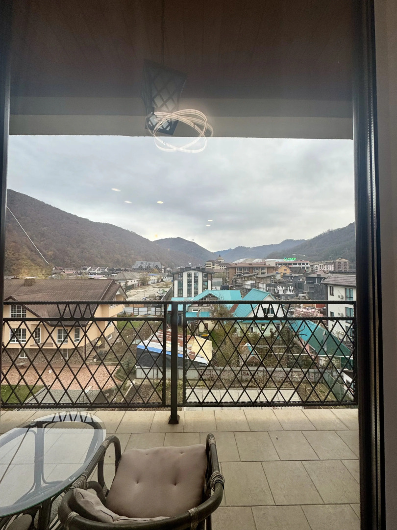 Квартира Просторная студия с террасой напротив отеля Мариотт