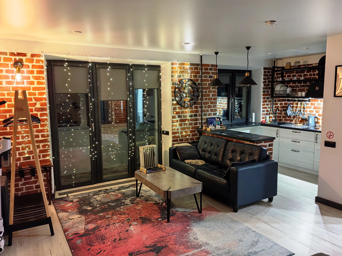 Апартаменты InterLoft 1 Old Town Free Parking Wi-Fi 100/50 Smart TV