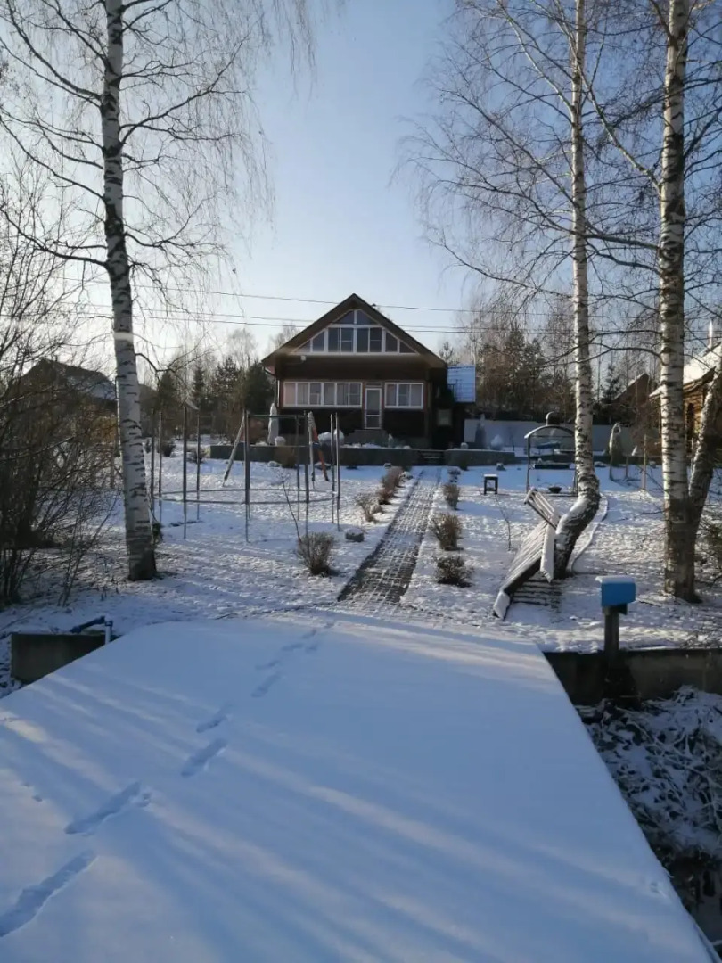 Частный дом коттедж с пятью комфортабельными спальнями