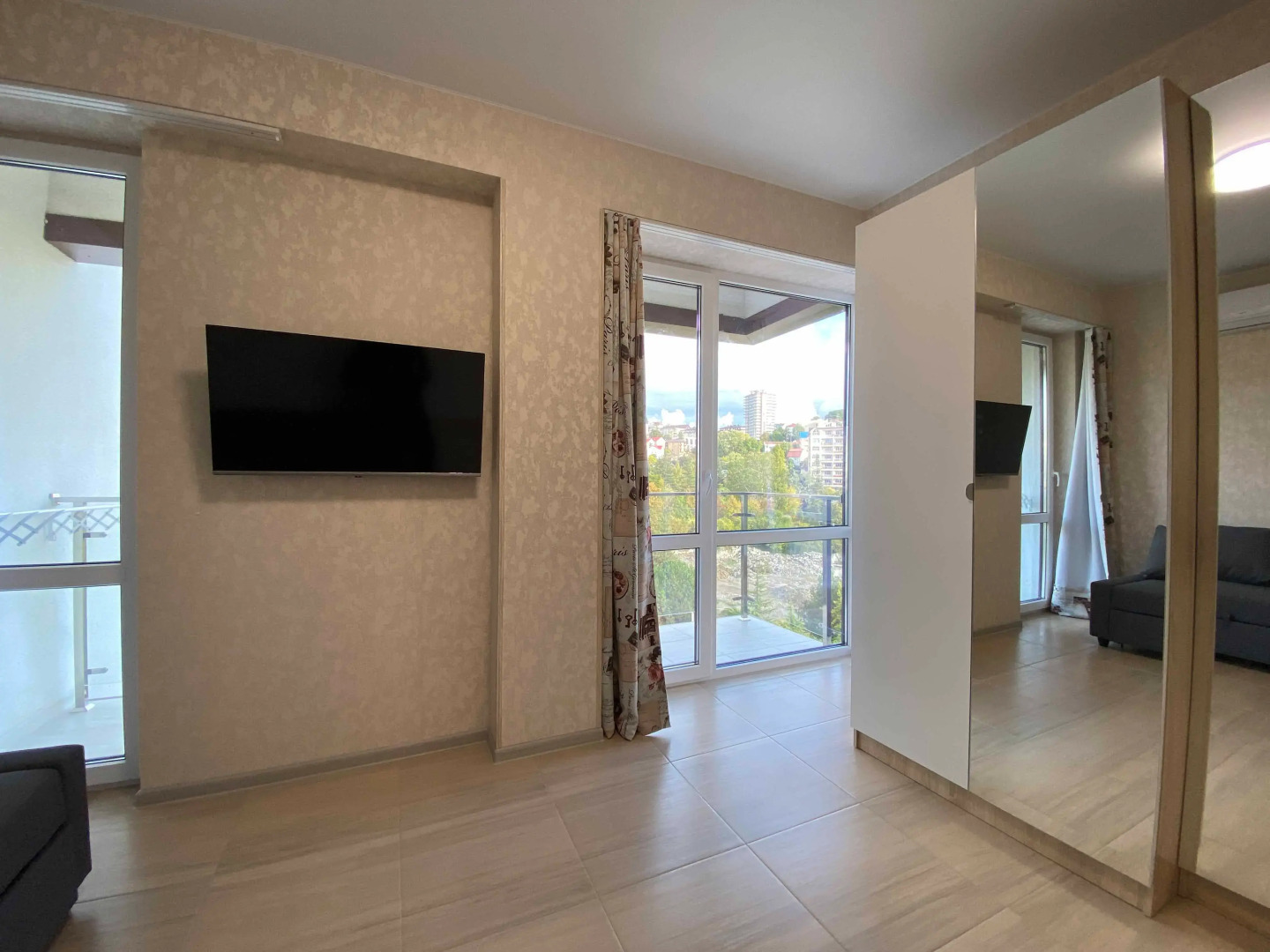 Квартира ЖК "Мадрид" 082. Мамайка. Двухкомнатная с двумя балконами.(TrustControl)