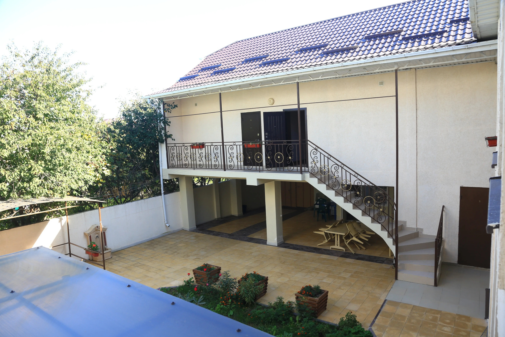 Отель Адмирал