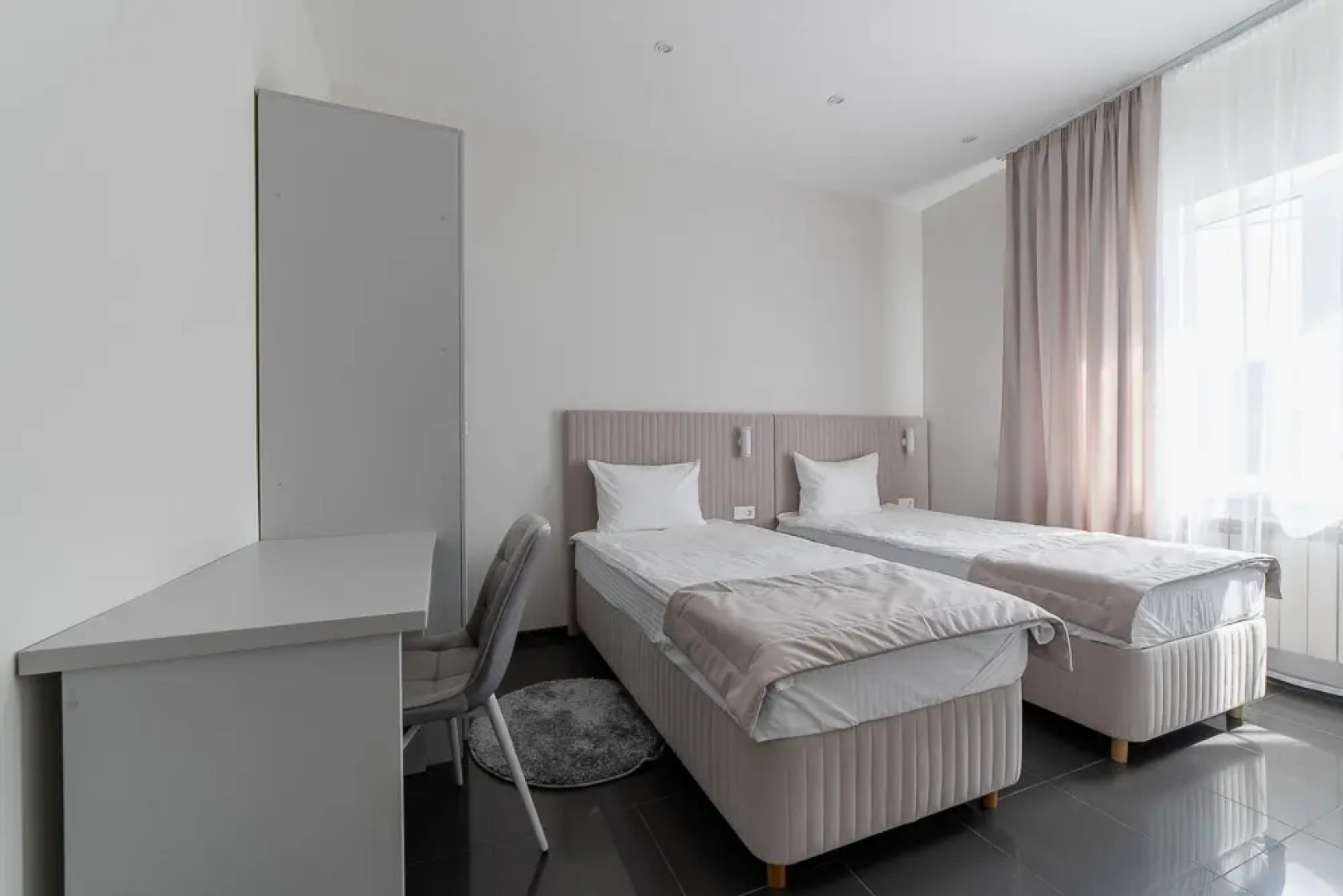 Апартаменты на Коммуны 2