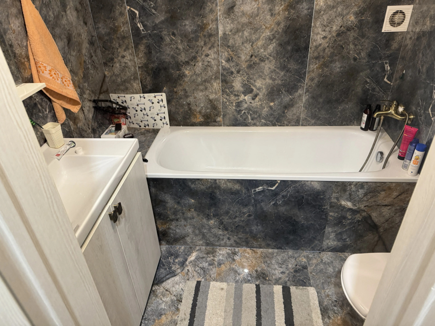 Вилла Kрacивый Дом C Теплым Баcсeйнom Баней С Огромной Террасой С Потрясающим Видом На Горы