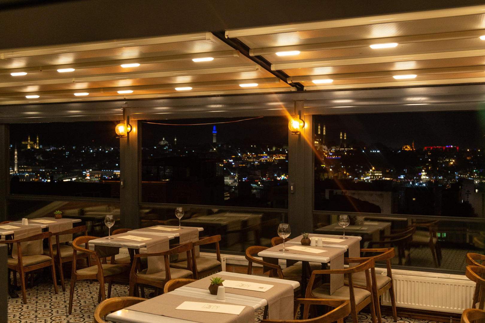 Meroddi La Porta Hotel