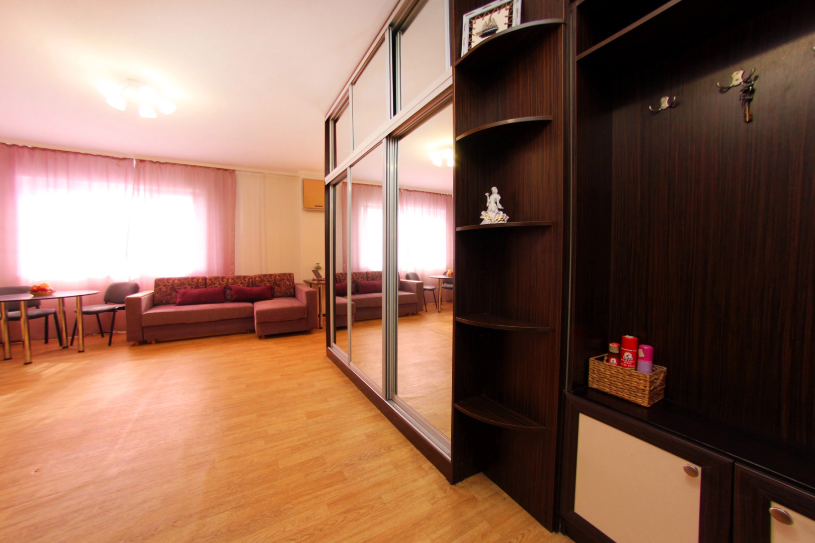 Апартаменты однокомнатные в ЖК Mega Tower