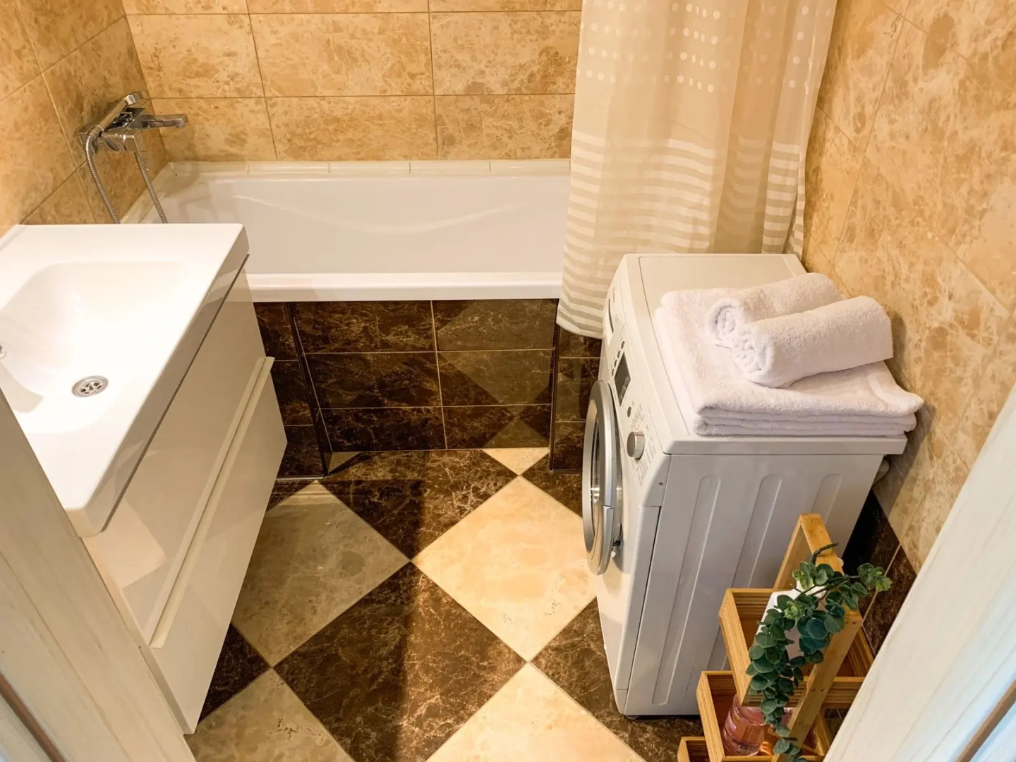 Апартаменты на Каширинных