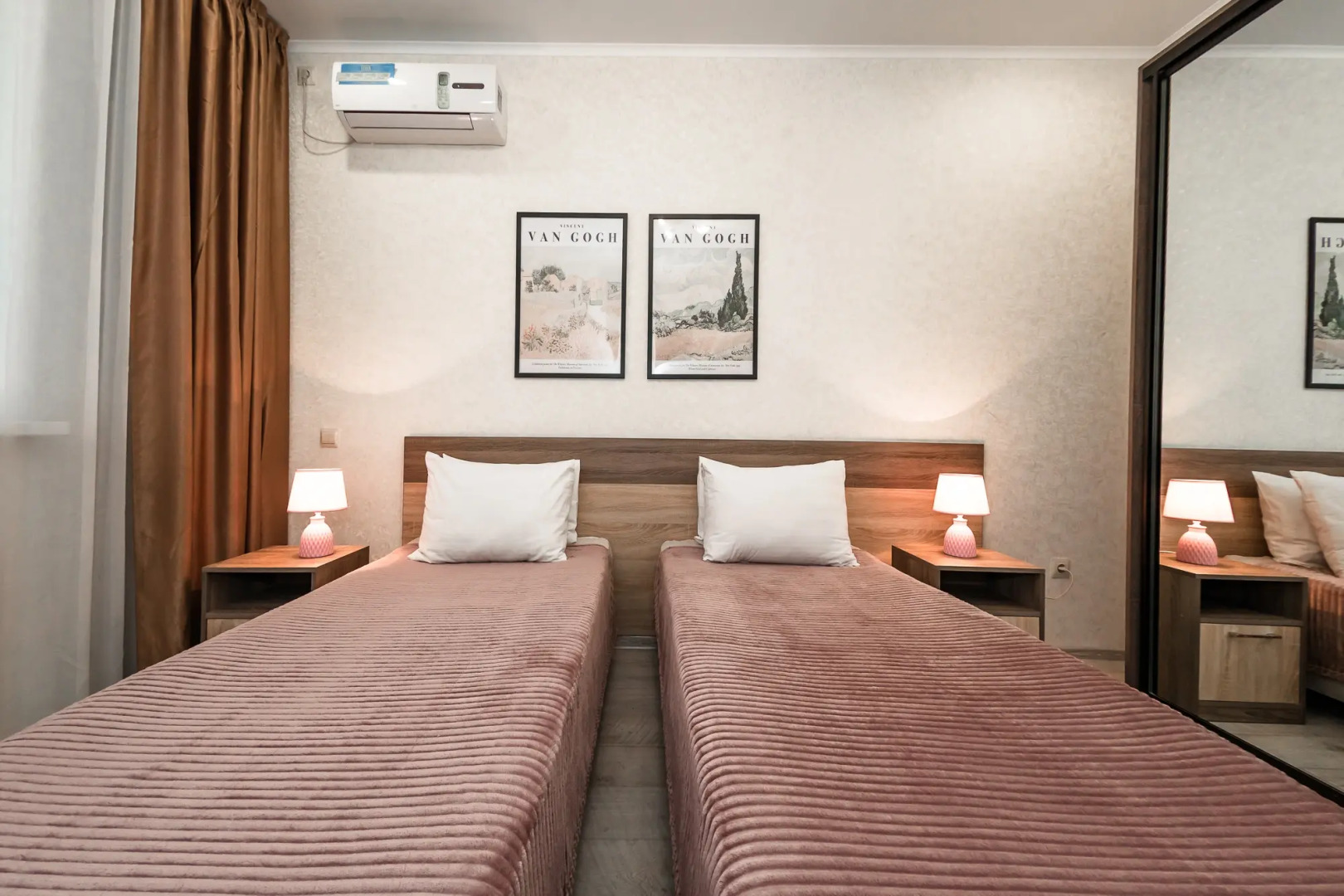 Апартаменты B-Flats Владимирская 148/1