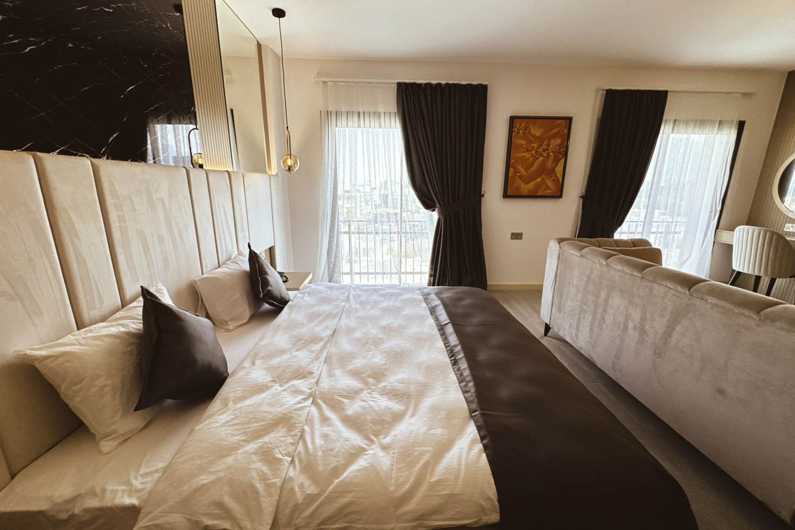 Dorana Art Hotel