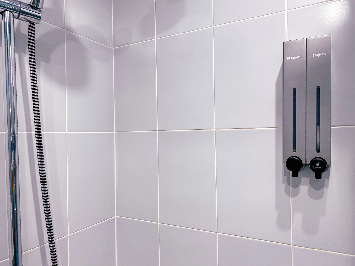 Arctic House Yellow в центре города