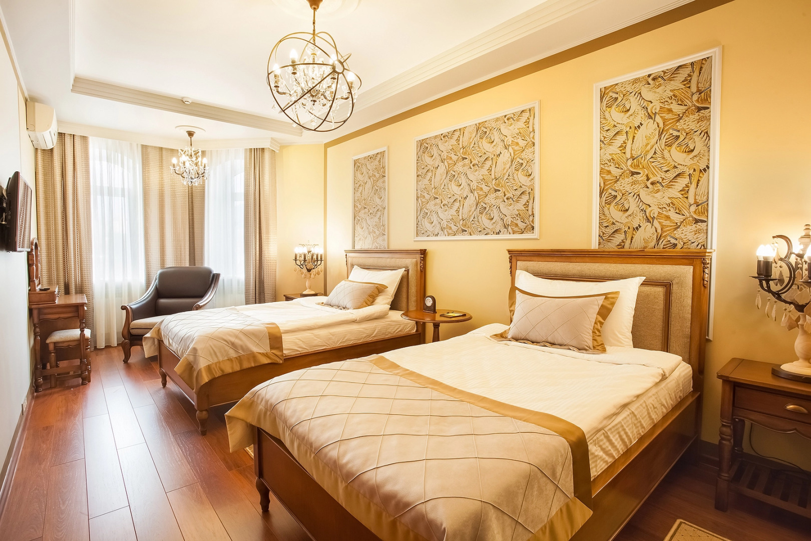 Отель Кристэлла