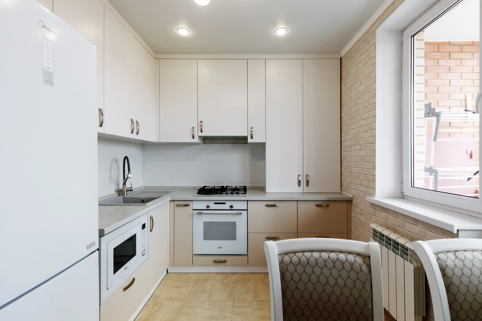 Квартира Уютная двухкомнатная квартира в Батайске