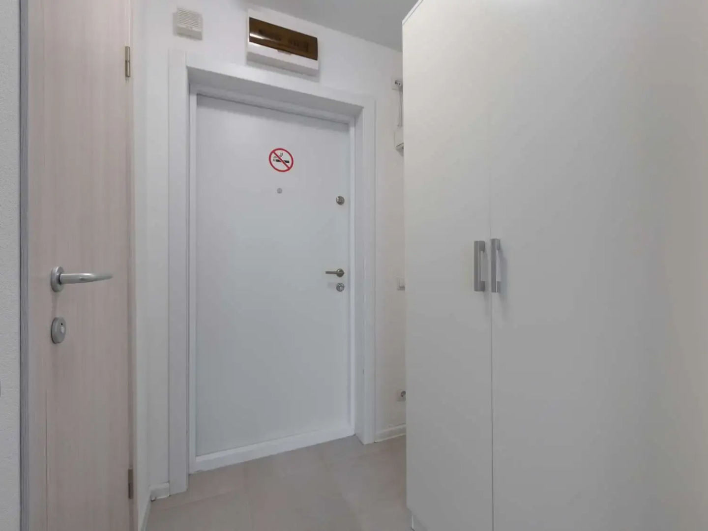 Апартаменты 1 Happy House Люблинская 80 корпус 6