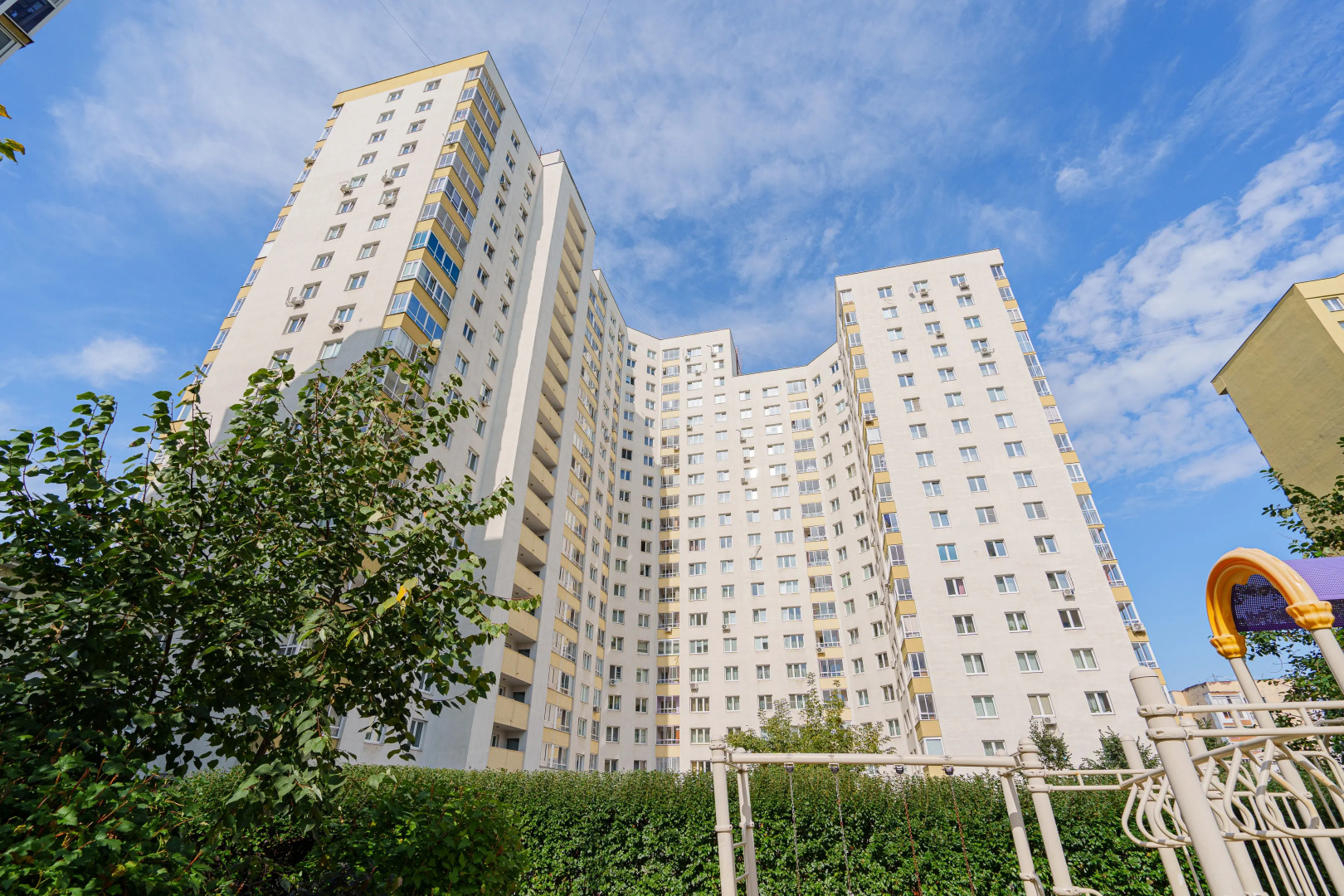 Апартаменты комфорт класса в 3-х минутах от метро