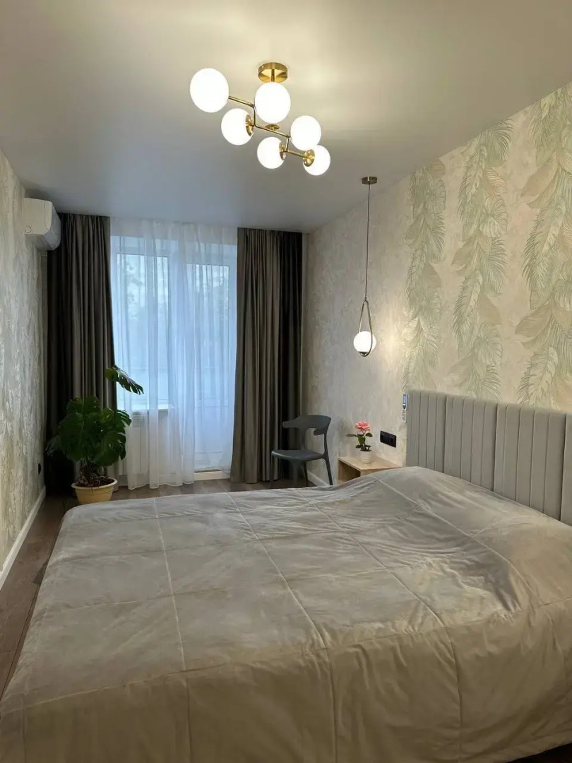 Квартира с новым дизайнерским ремонтом