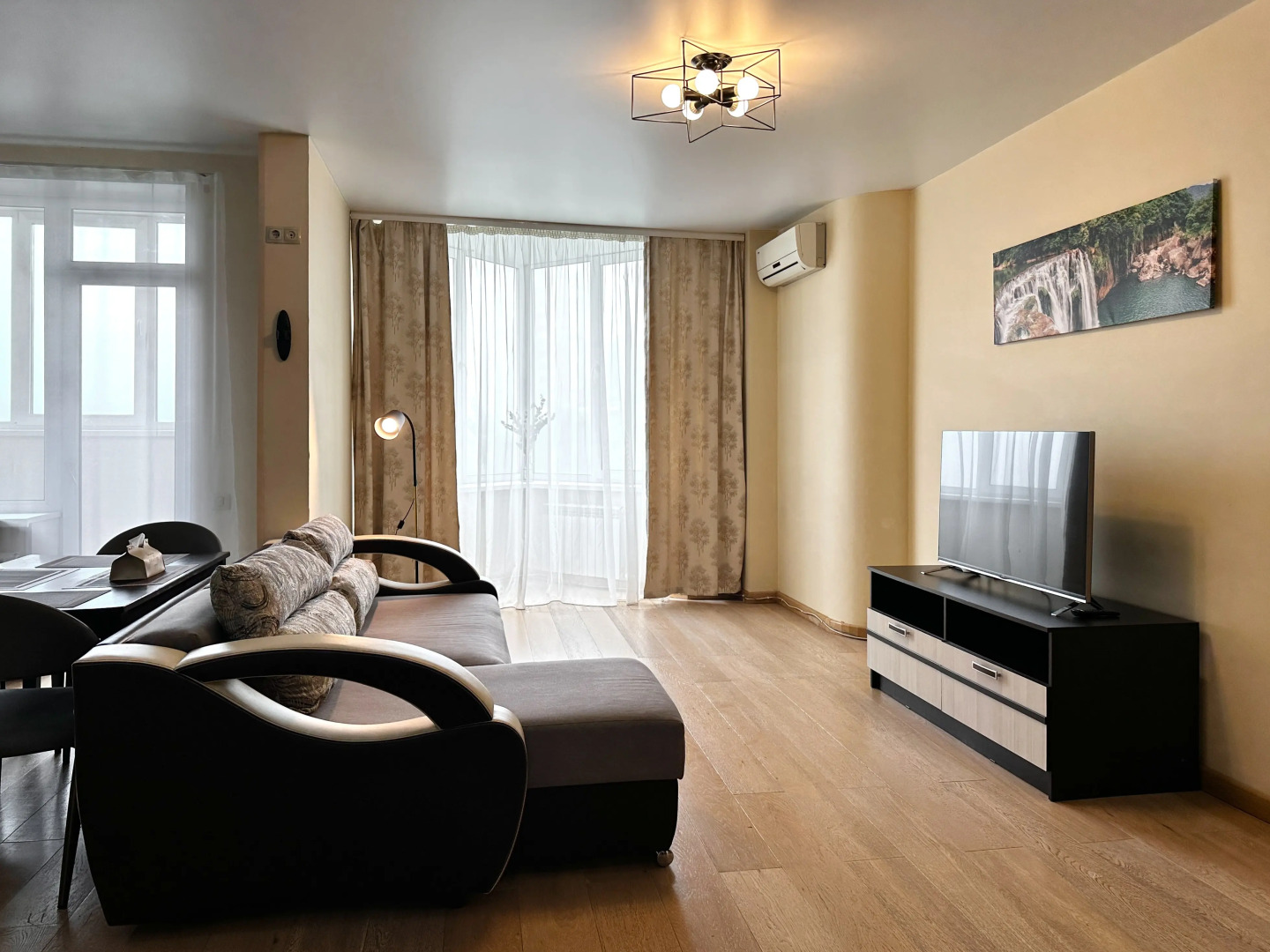 Апартаменты на 2й Круговой 14