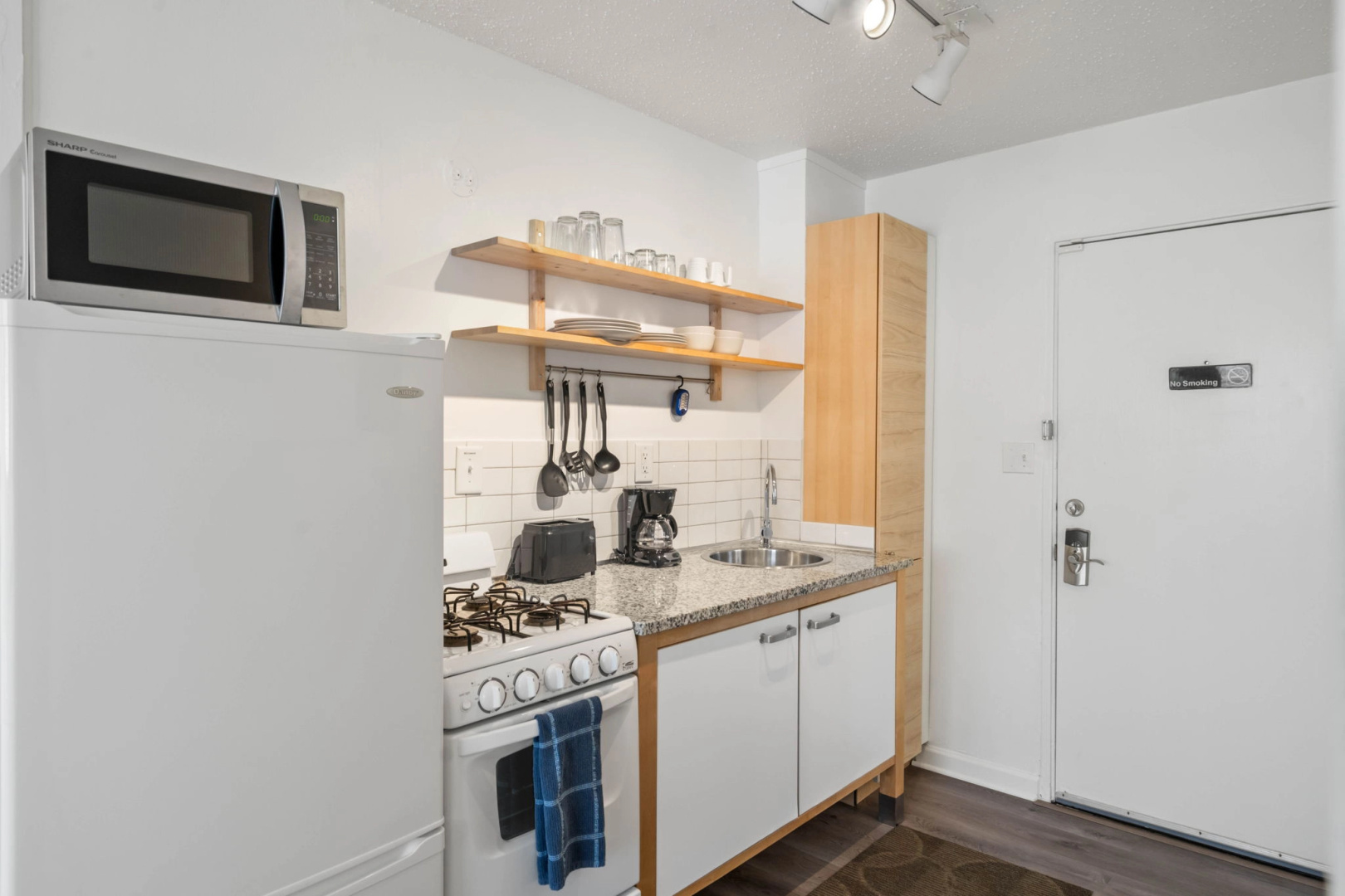 Апартаменты Studios On 25th by BCA Furnished Apartments