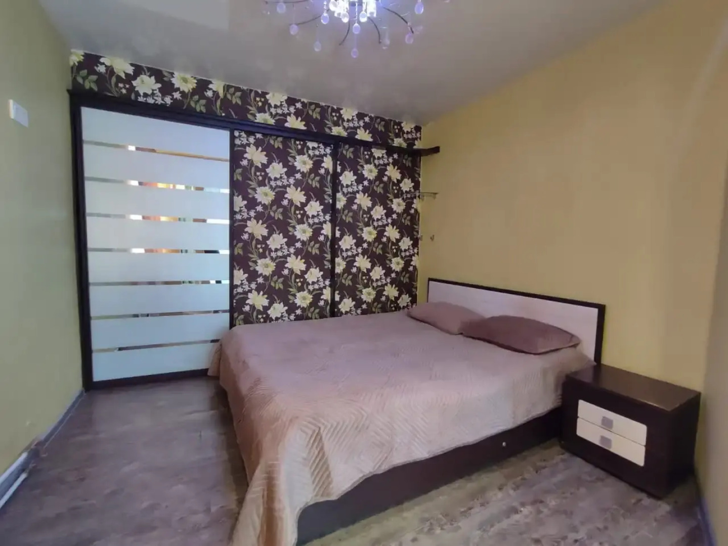 Апартаменты Калинина 49