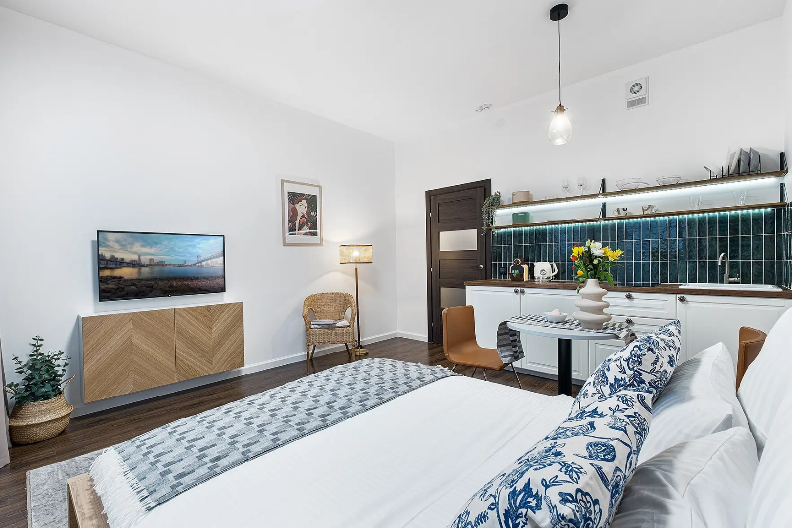 Апартаменты F-Apart светлые и современные