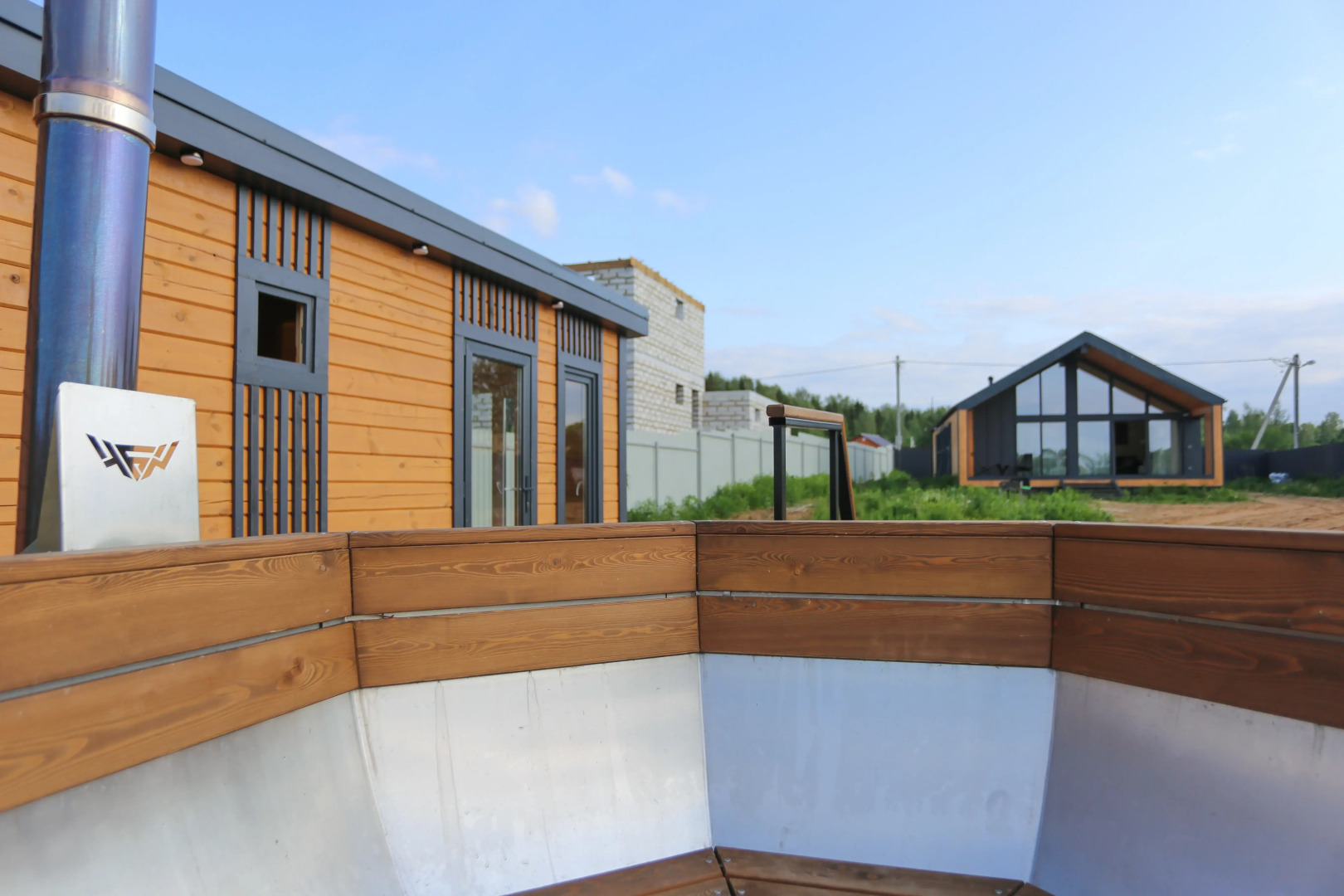 Частный дом Барнхауз у озера