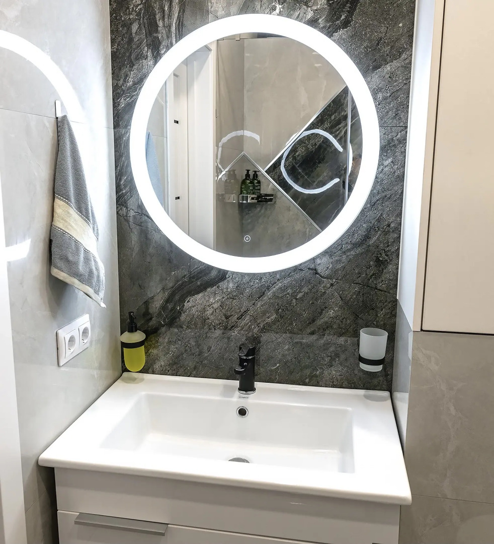 Апартаменты возле Театра и моста, недалеко от центра. Брянская 18.