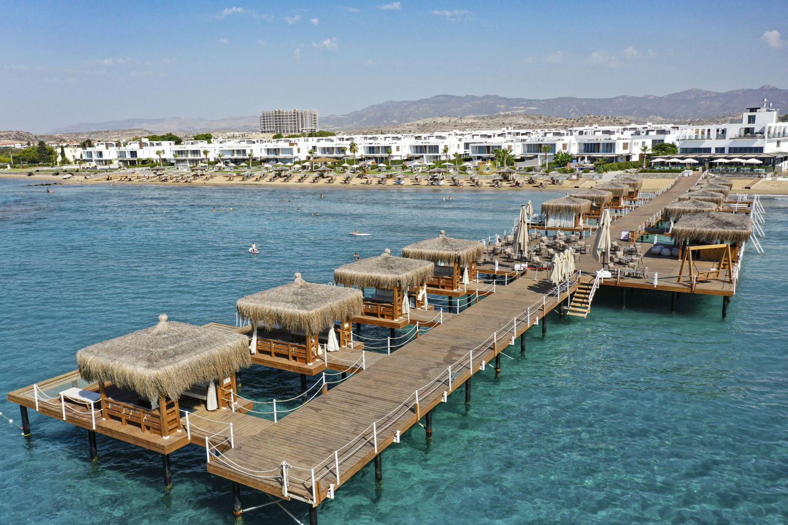 Курортный отель Four Season Li̇fe