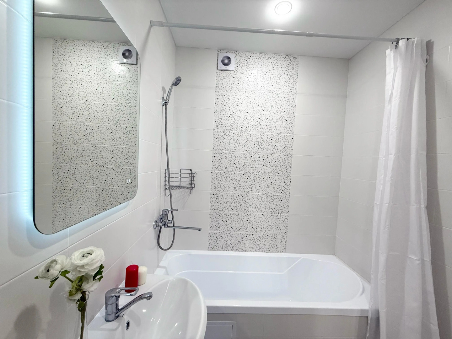 Апартаменты 2-к на Майской