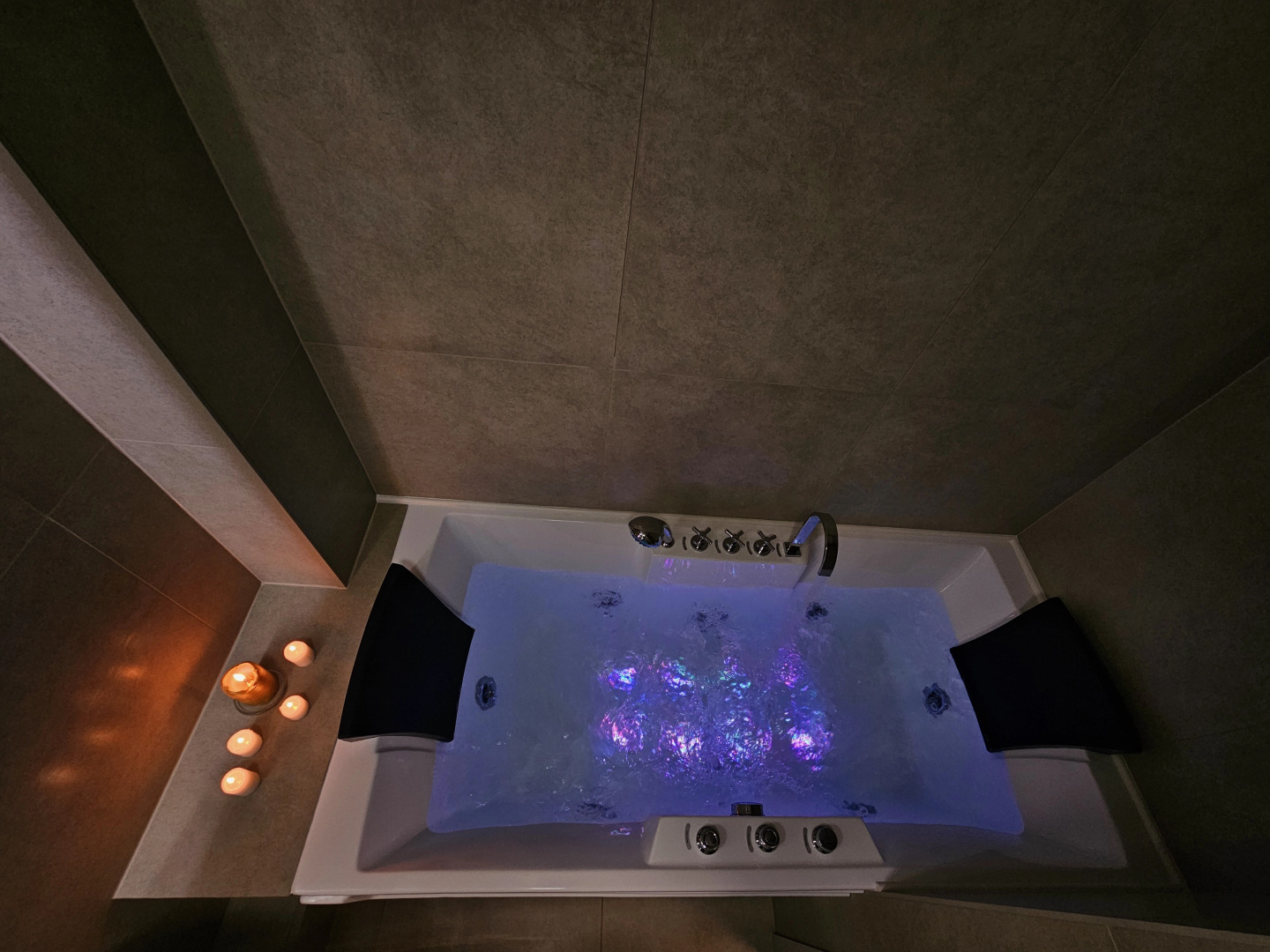 Квартира Апартаменты с Джакузи и видом на закат