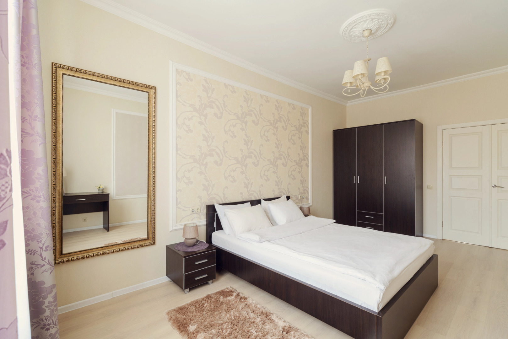 Апартаменты двухкомнатные рядом с ГУМ