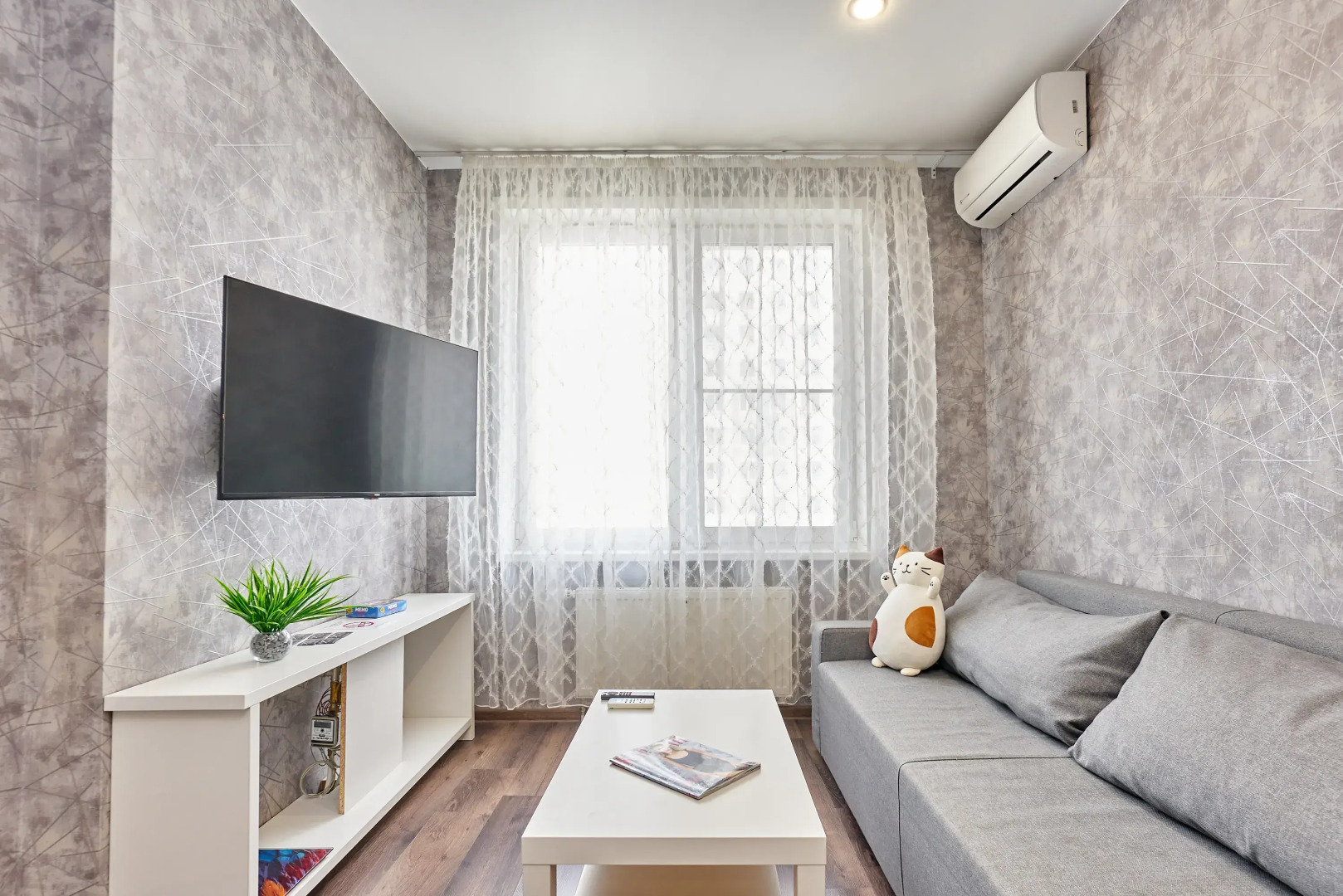 Апартаменты Современная Евродвушка в новом доме на 14 этаже