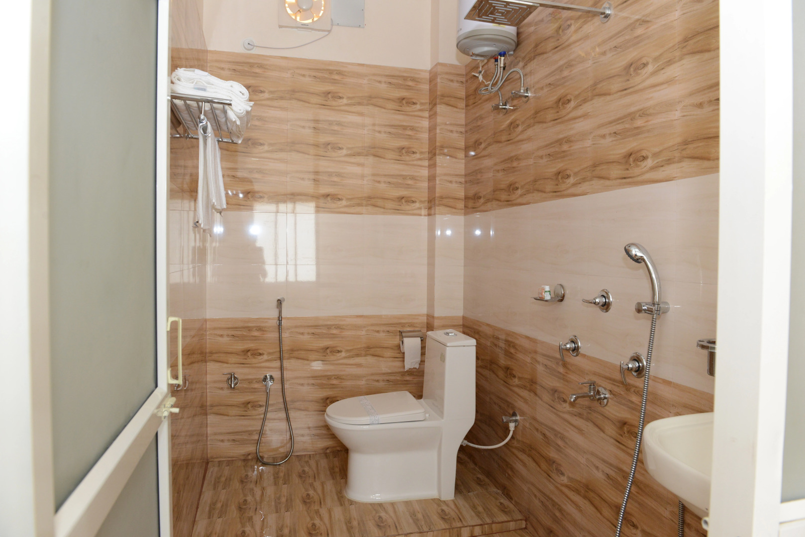 Resort Jaldapara Forest Tourist Lodge