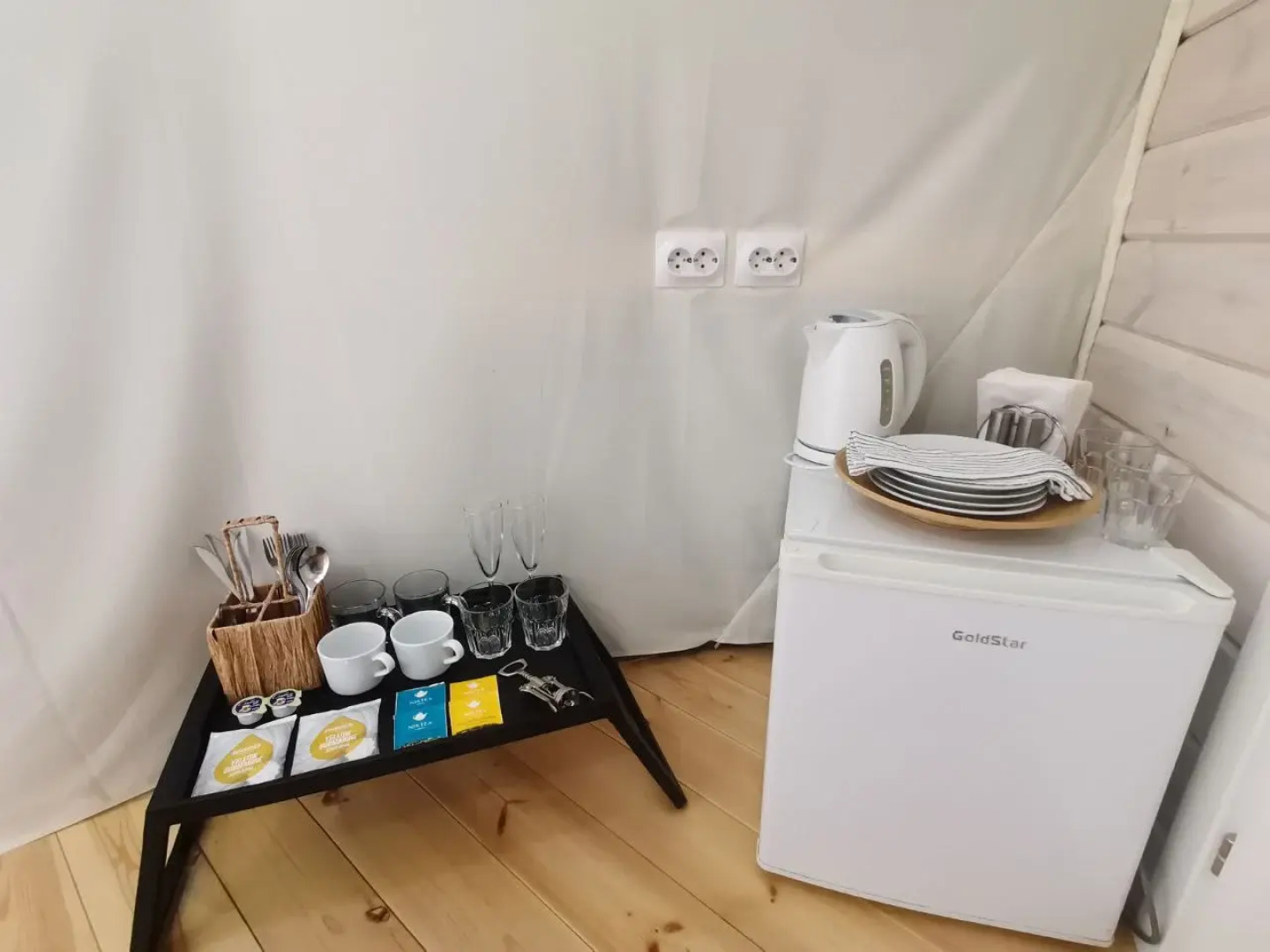 Глэмпинг МЕДОВЕЕВКА LIFE