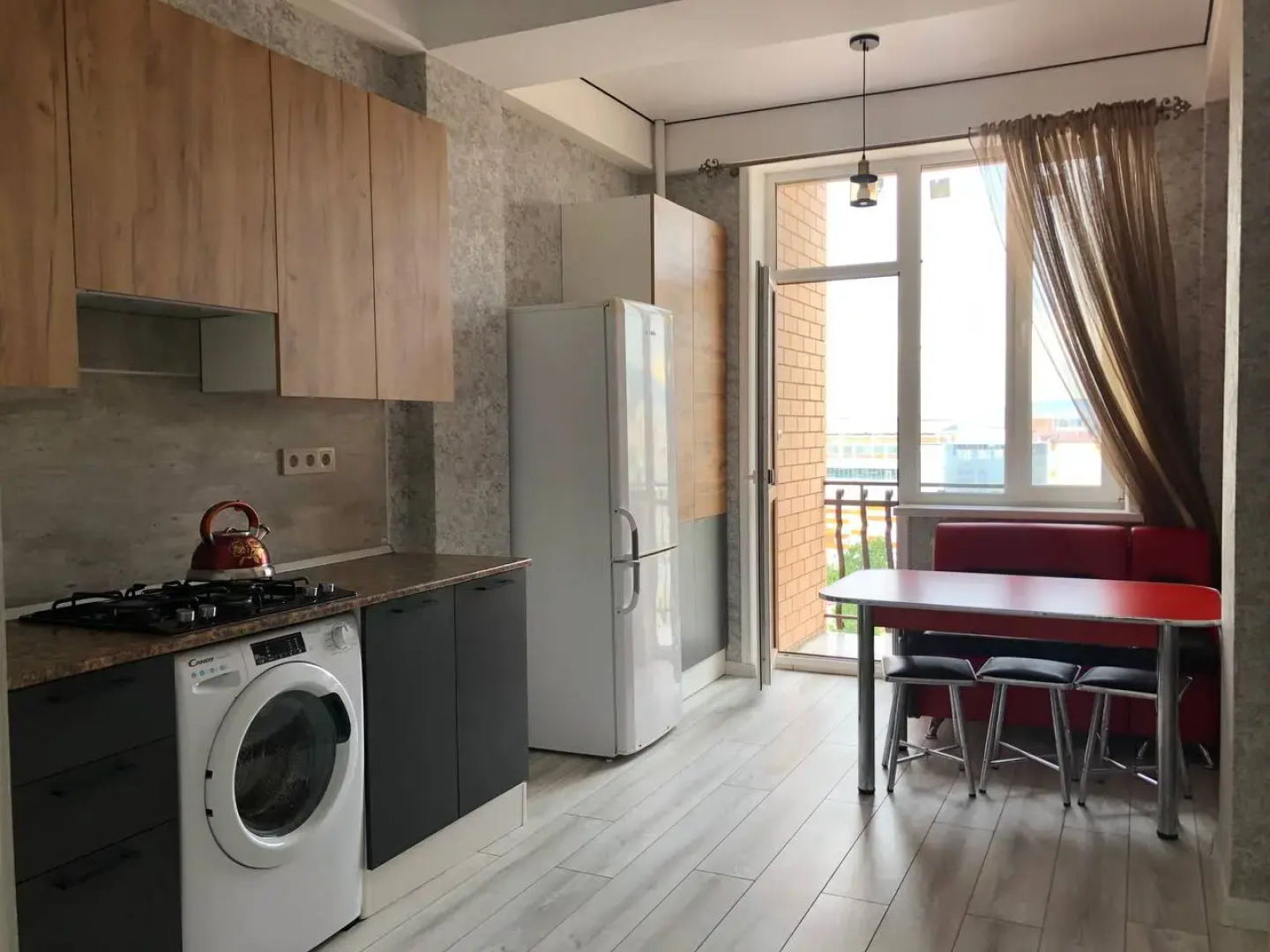 Апартаменты С Видом на Горы и Город