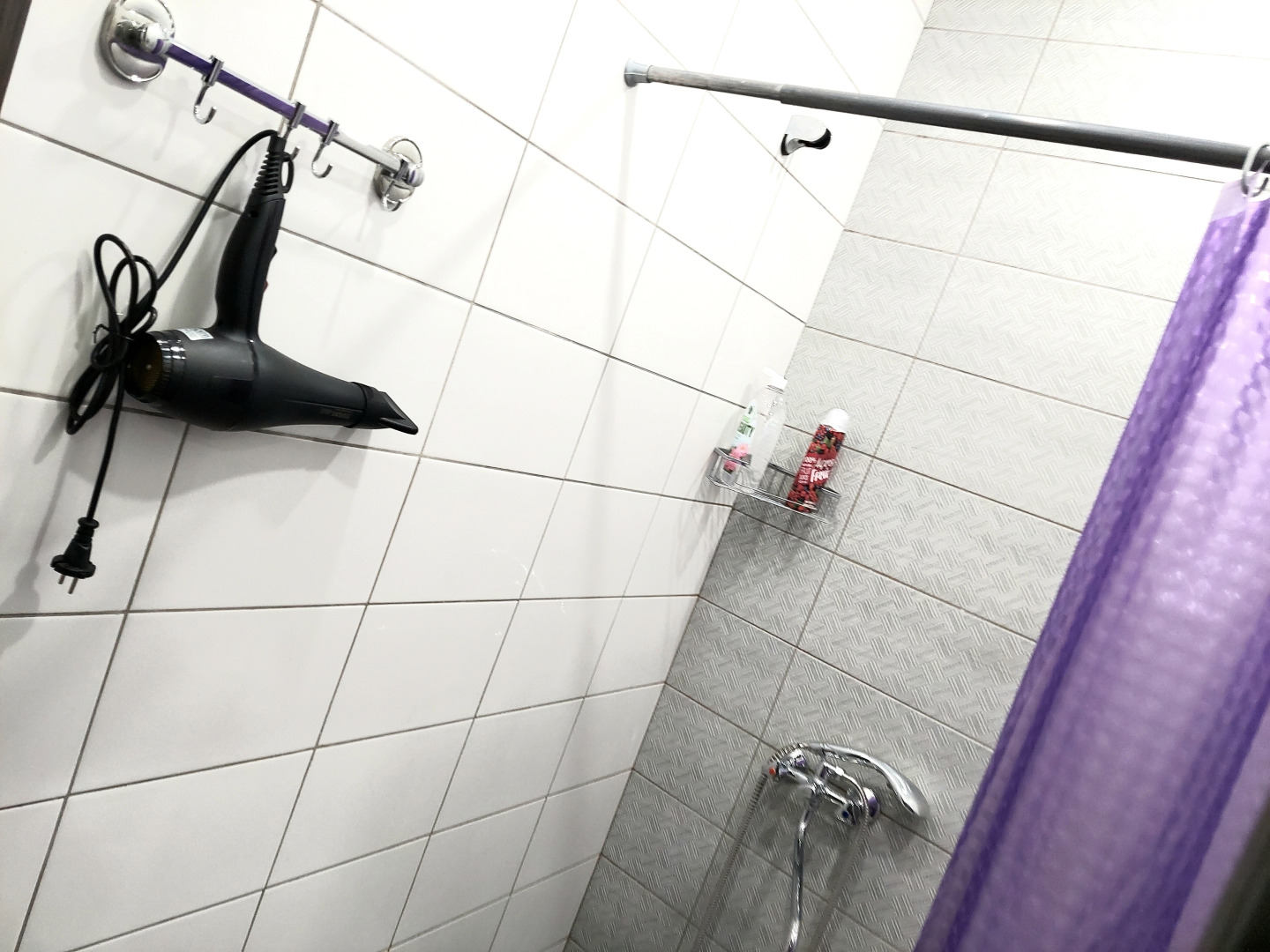 Апартаменты весь первый этаж (100 кв.м.) с 3 спальнями нового городского коттеджа