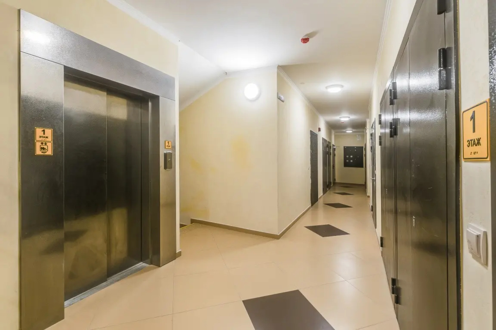 Апартаменты Студия Арт-Апарты у Экспофорума 4