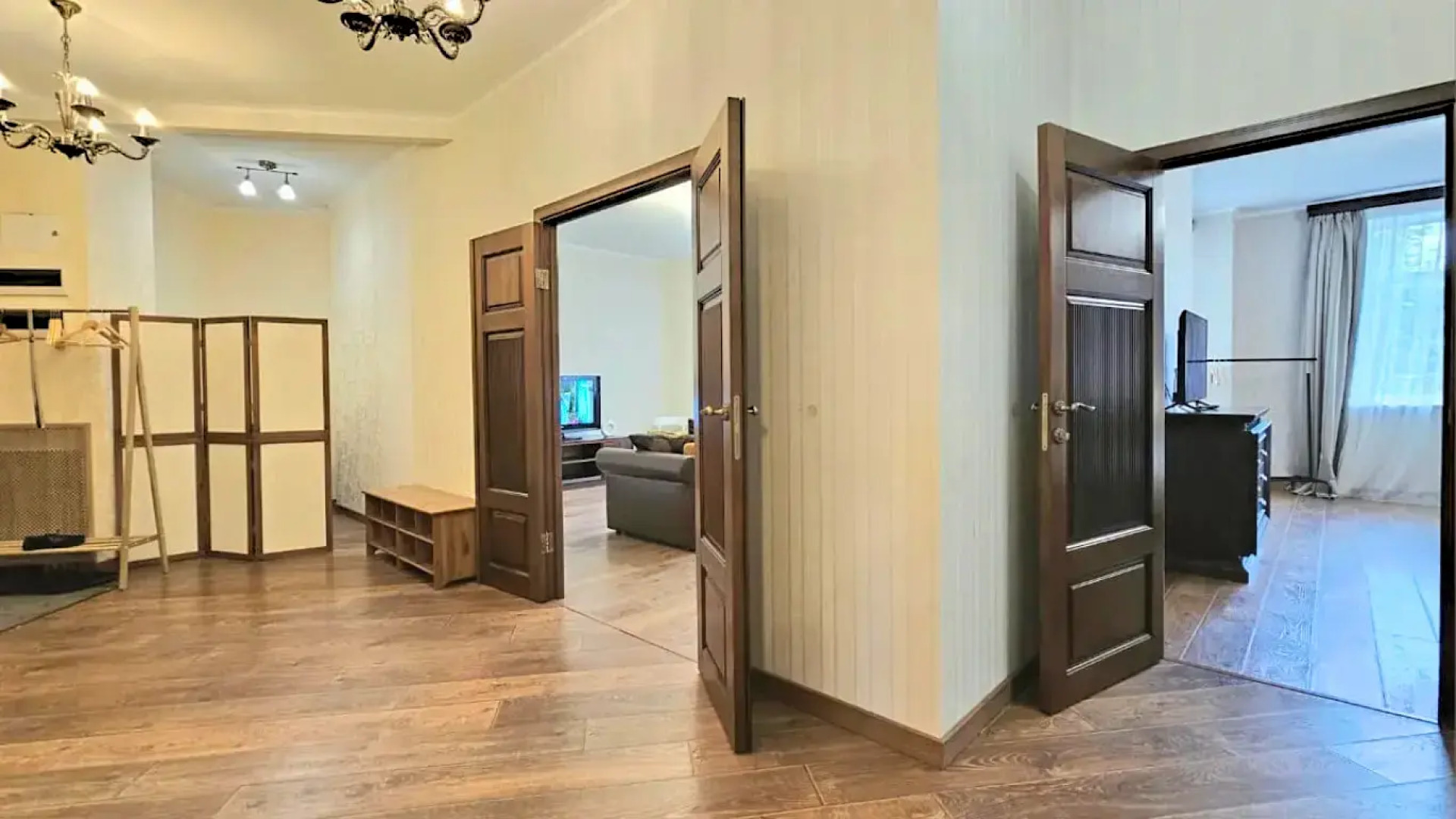 Квартира в Центре Города Рядом с Кремлёвской Набережной