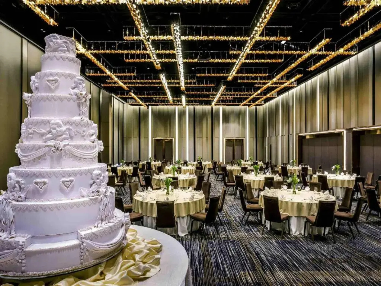 Отель Pullman Bangkok King Power