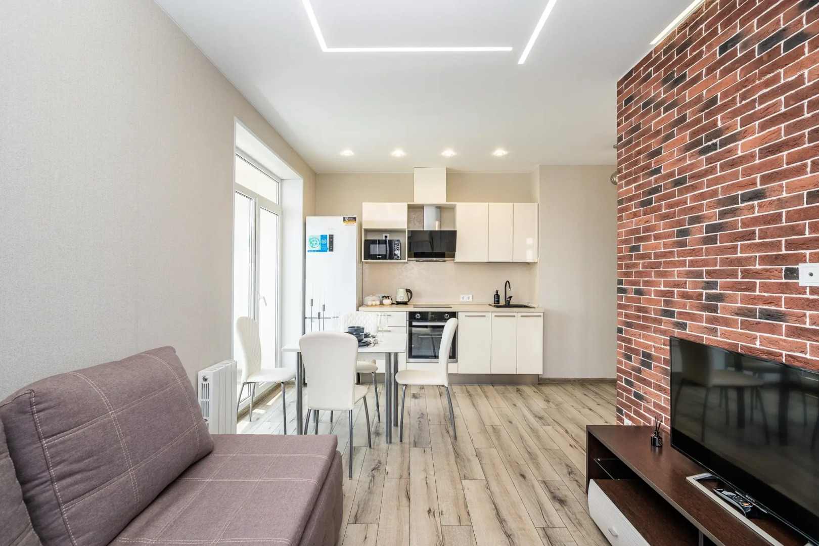 Апартаменты Мореон Просторные Рядом с Бухтой Золотой Рог