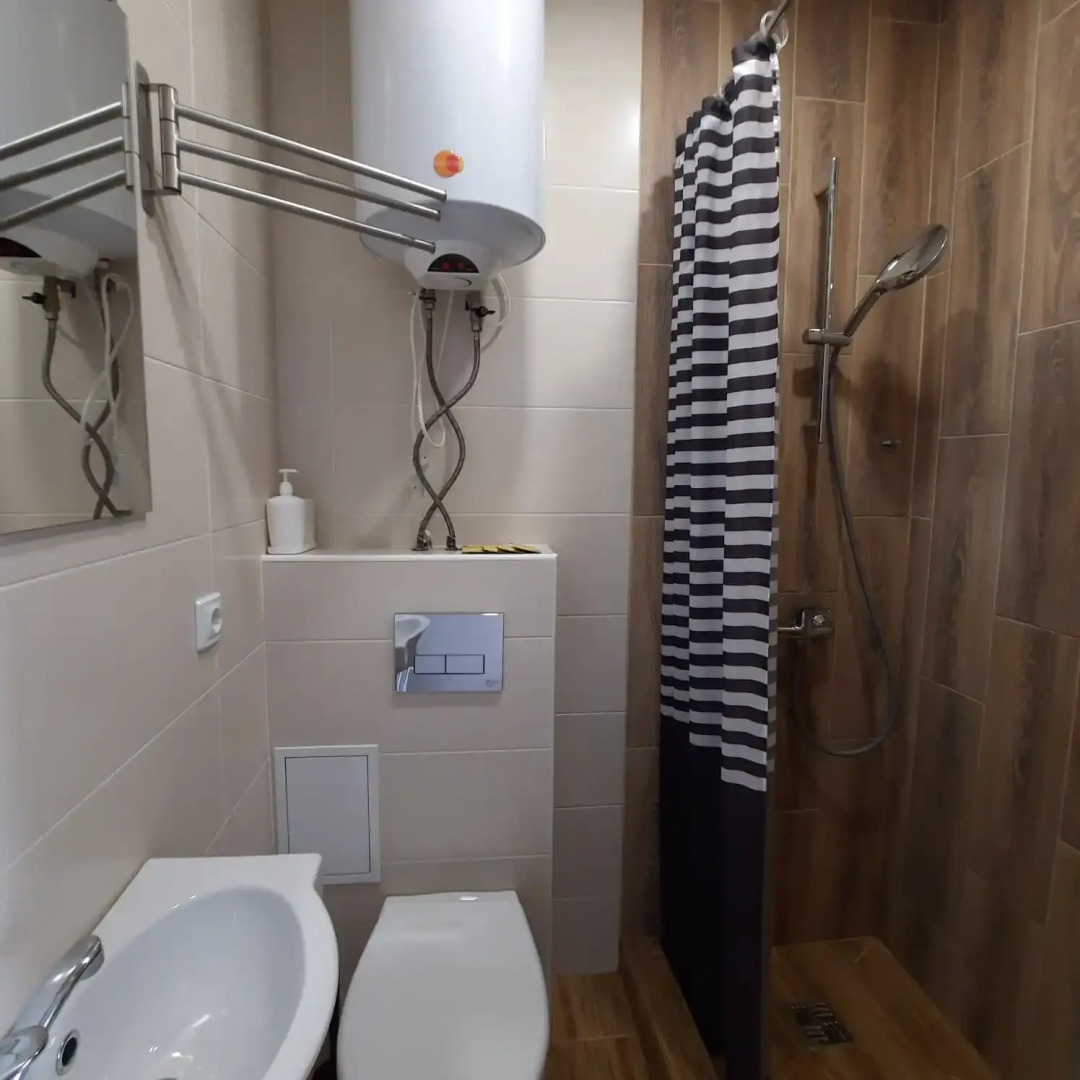 Квартира студия на Золотой Ниве