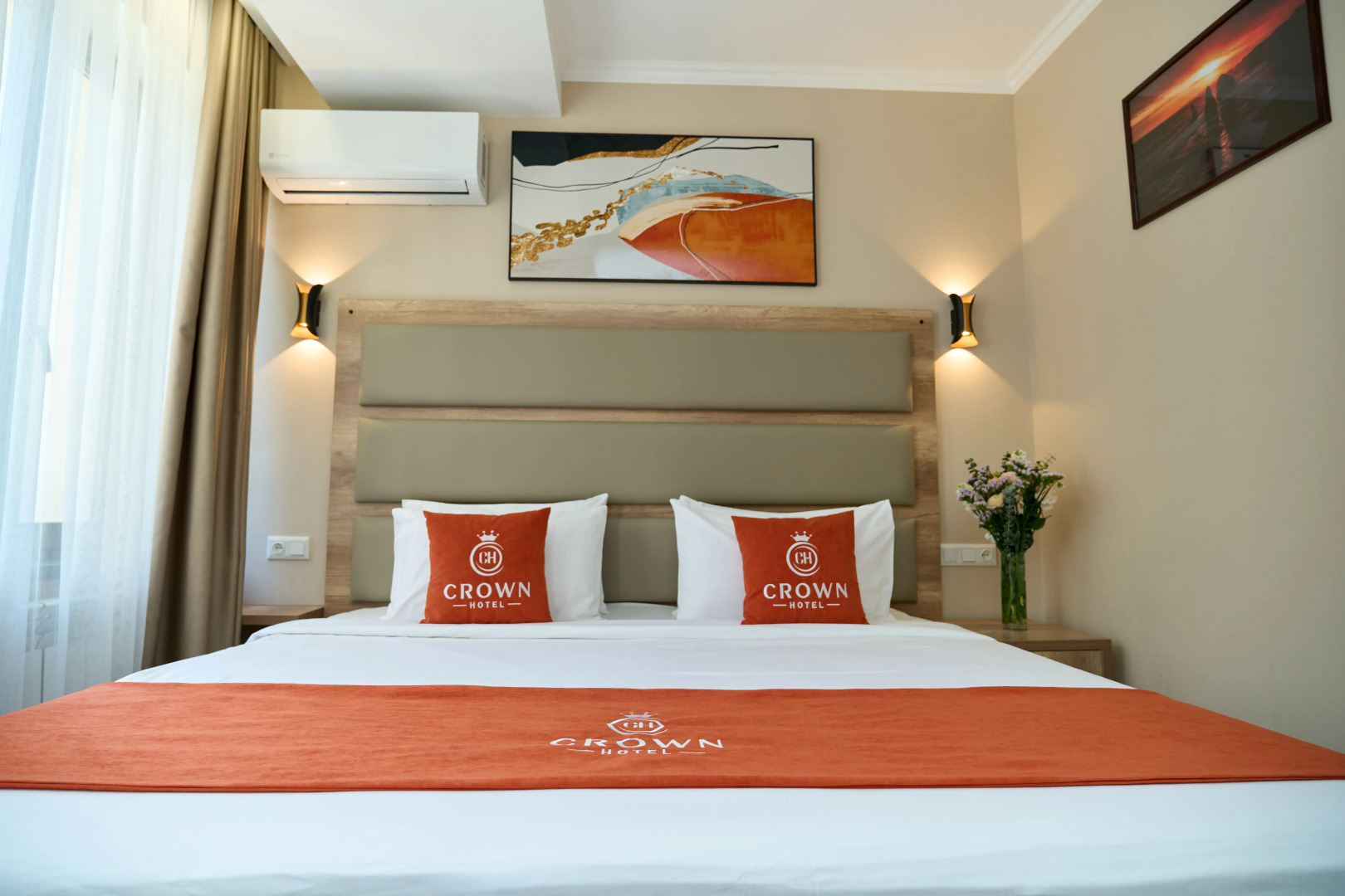 Отель Crown Hotel Bishkek