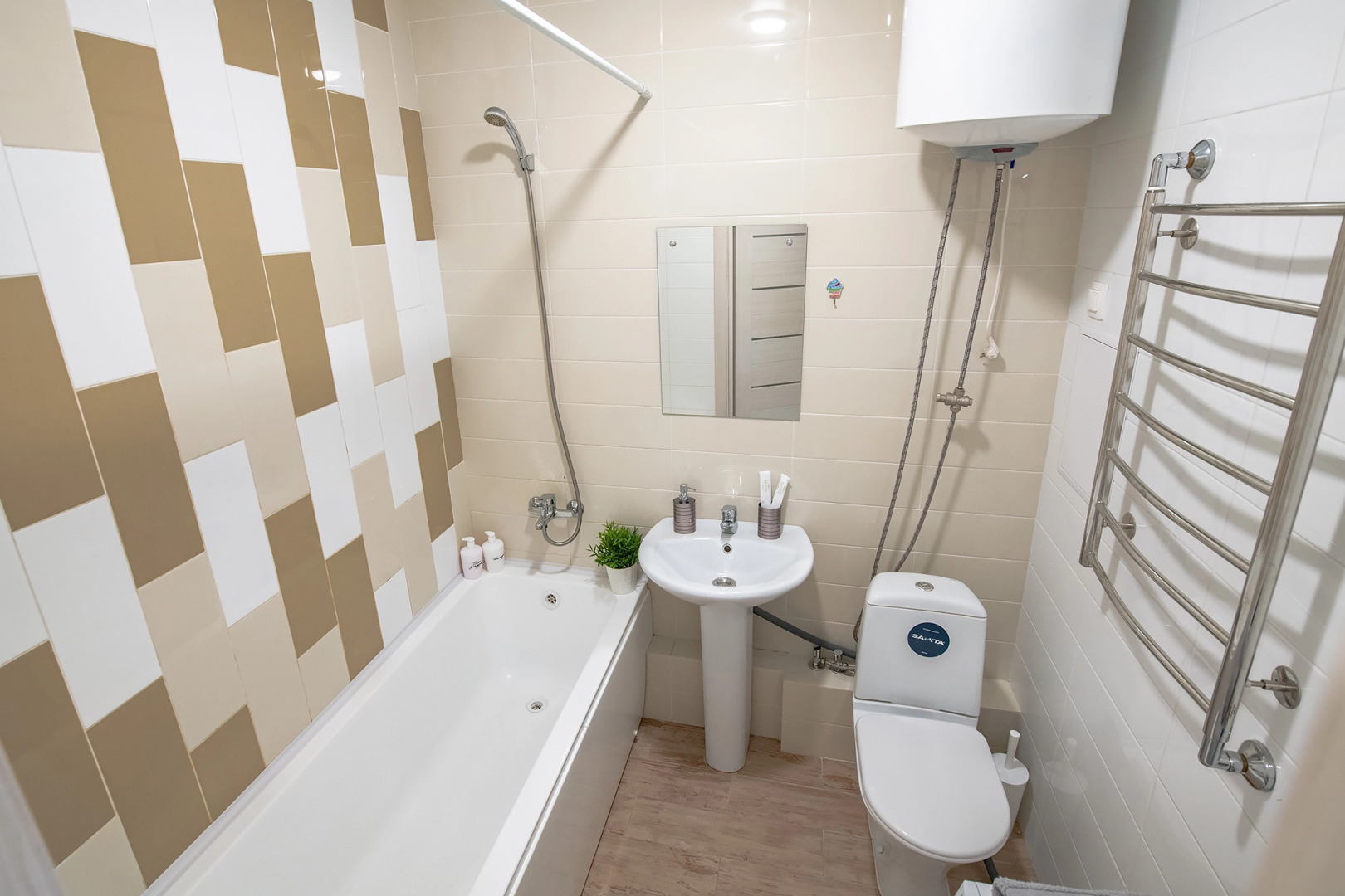 Апартаменты  TopHouse на Нейбута 6 студия