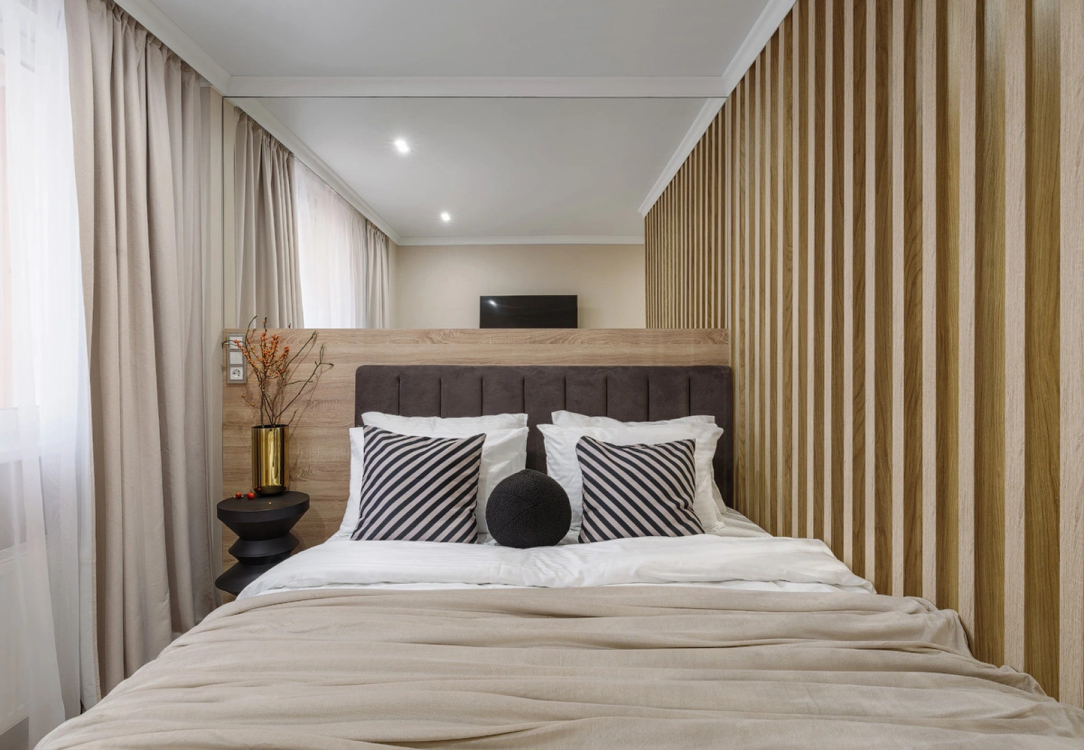 Апартаменты VEROM  в домe БИЗНЕС-КЛAСCА ЖK Aтлант в ЦEНTPЕ города