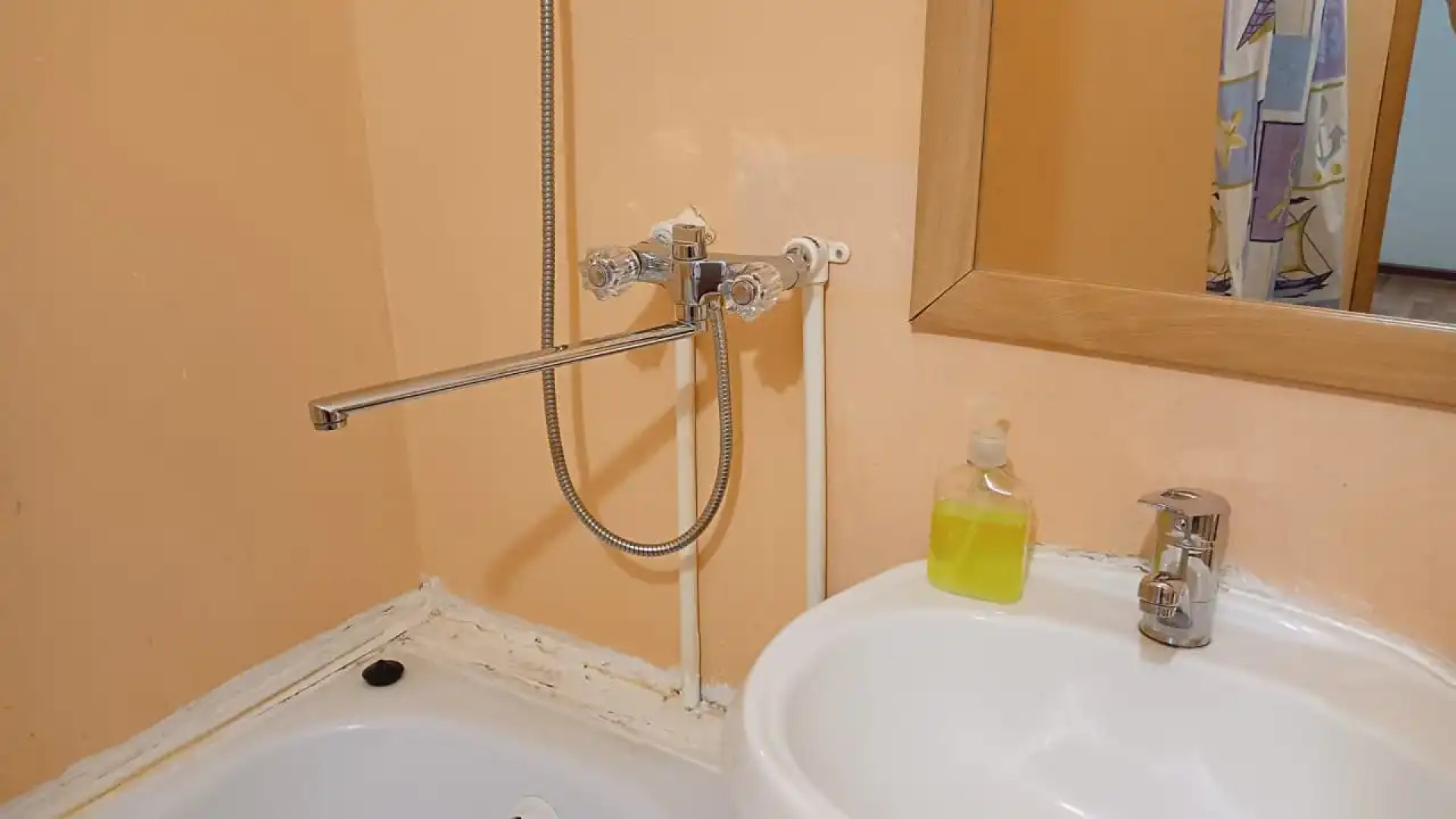 Апартаменты Квартирный Вопрос на Юрматинской 8