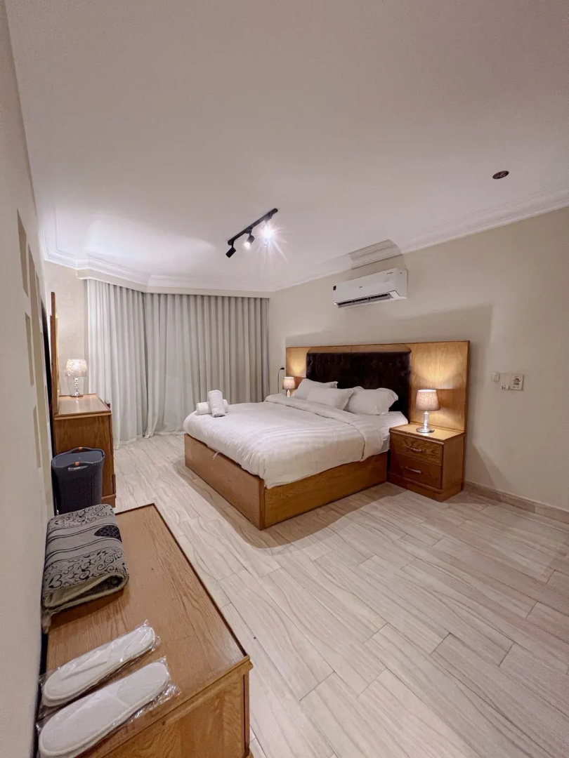 Апартаменты Luxury Nile View 23F Sleeps 5