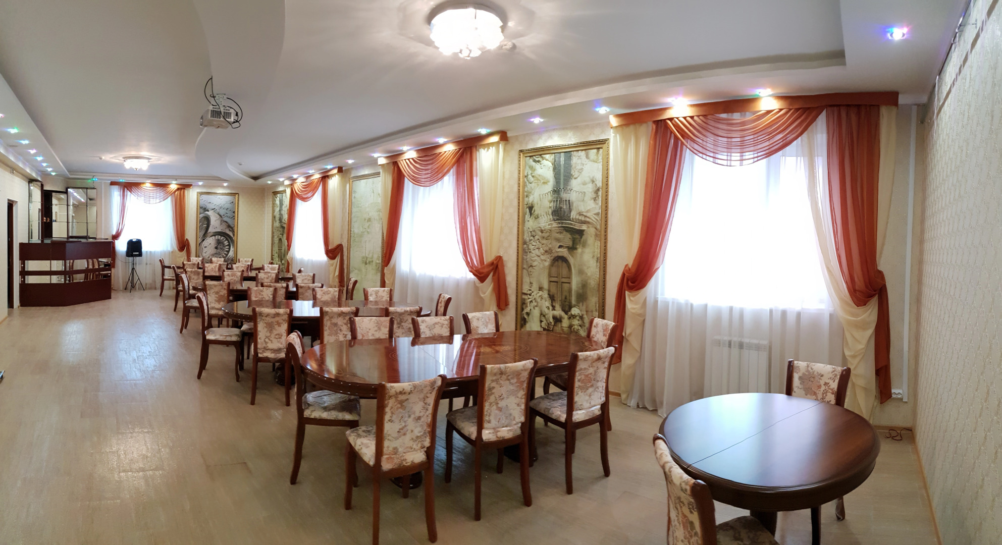 Отель Ливадия