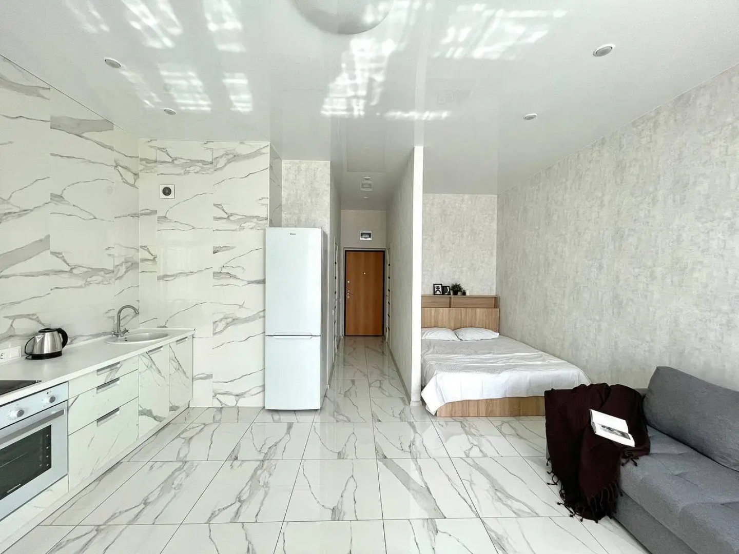 Квартира Мраморная с видом на город в ЖК Панорама