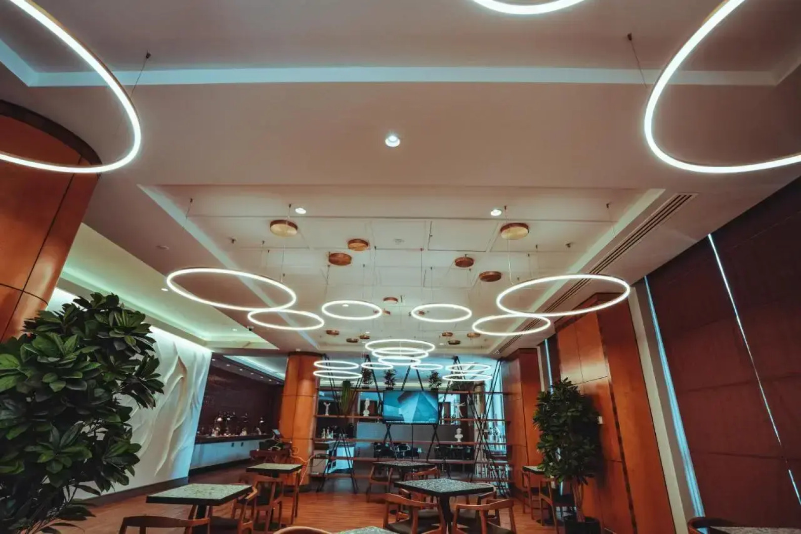 Отель Courtyard by Marriott Tbilisi